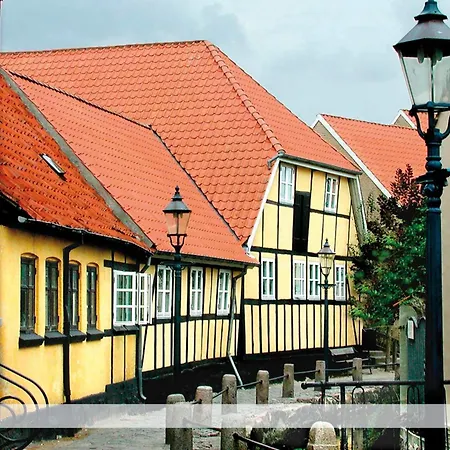 5 Person In * 博恩瑟