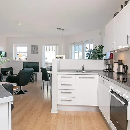 5 Person In 公寓 *