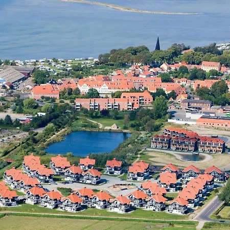 5 Person In * Bogense